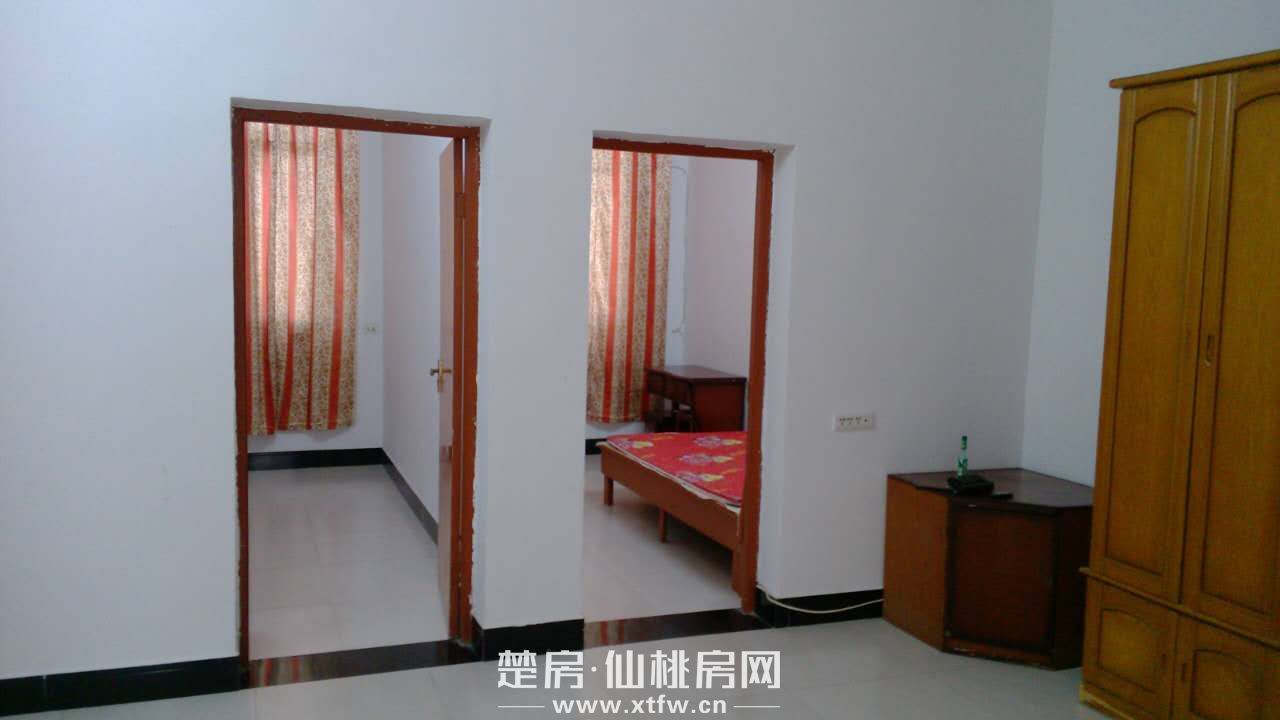 复州花园附近一楼新房二室一厅出租家具家电齐全