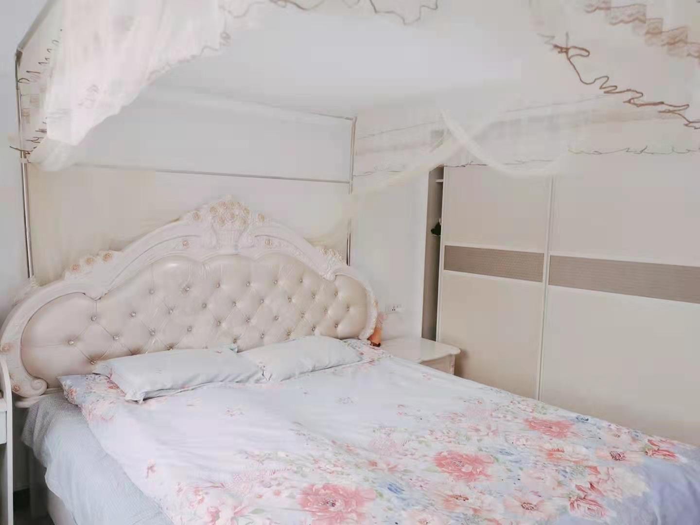 东城花园步梯房拎包入住