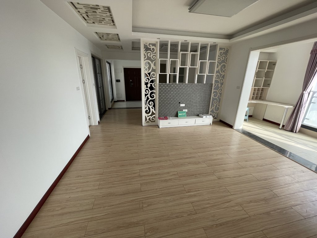 城南福星城精装修三房好楼层武商商圈南北通透户型