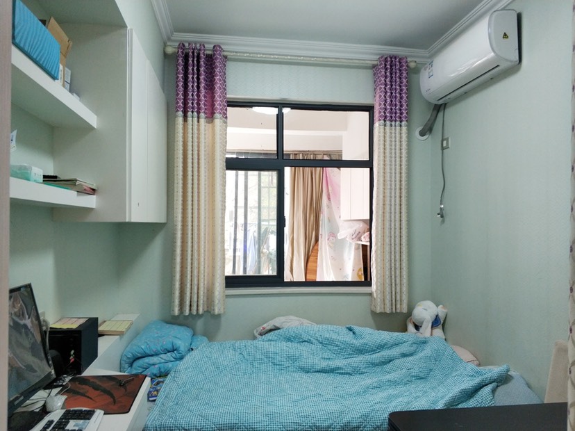 公园世家小高层4房，送超大露台，看房约