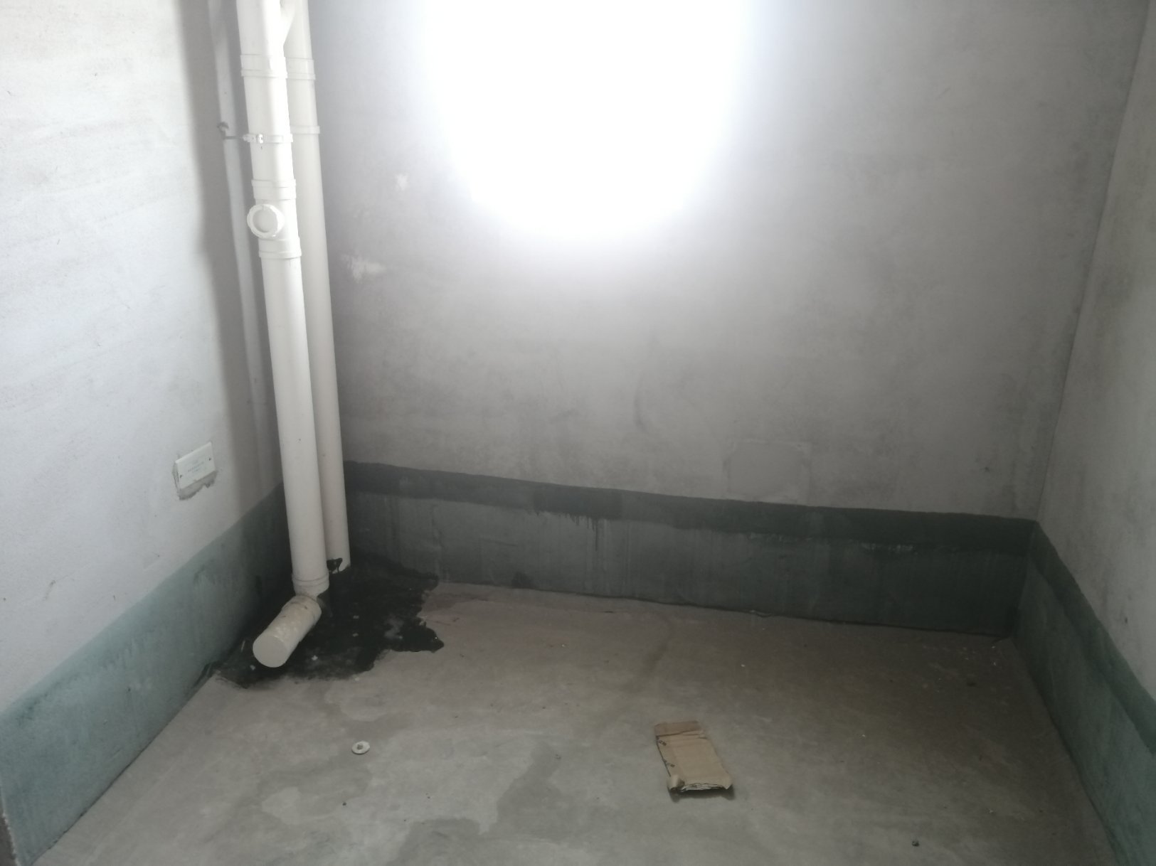 满庭春毛坯大四房三阳台湖景房有钥匙看房方便