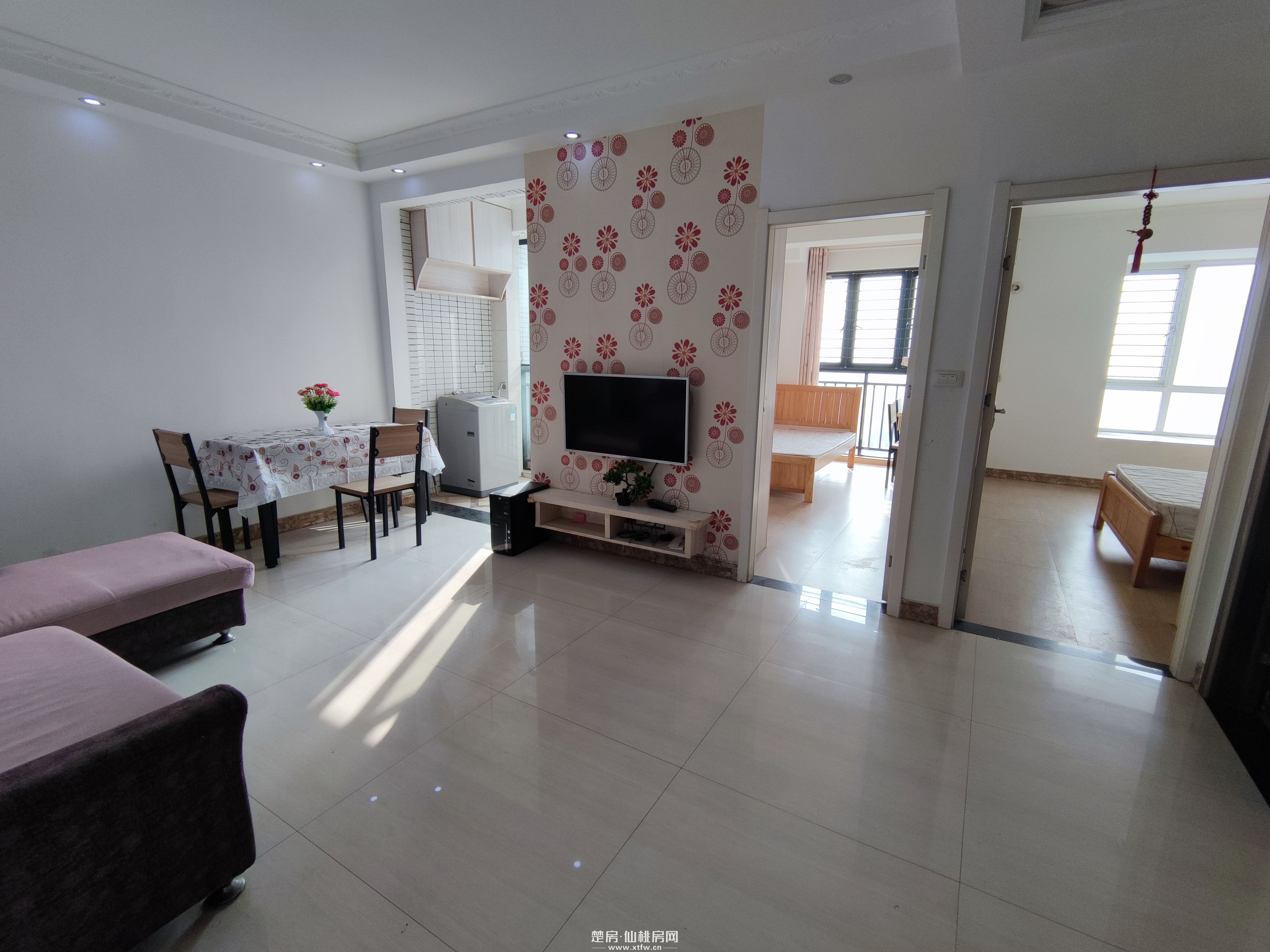 翰墨苑（仙桃一中斜对面）