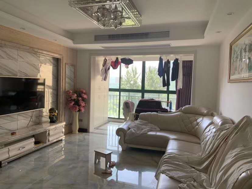 新城壹号大三房，精装修，证满两年，南北通透