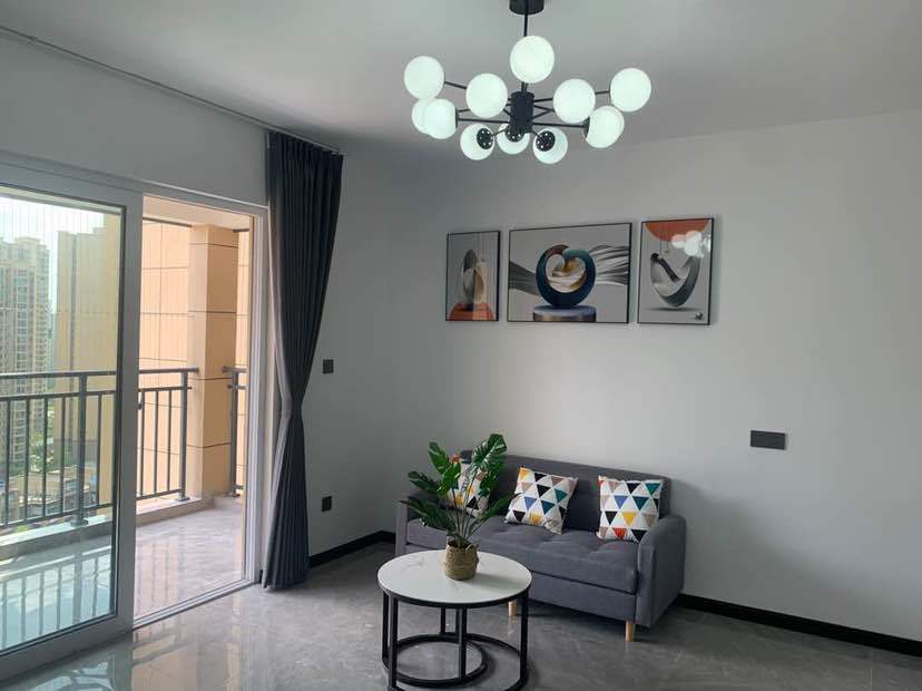 森林国际城1室2厅1厨1卫精装修家具家电全配，优价出租