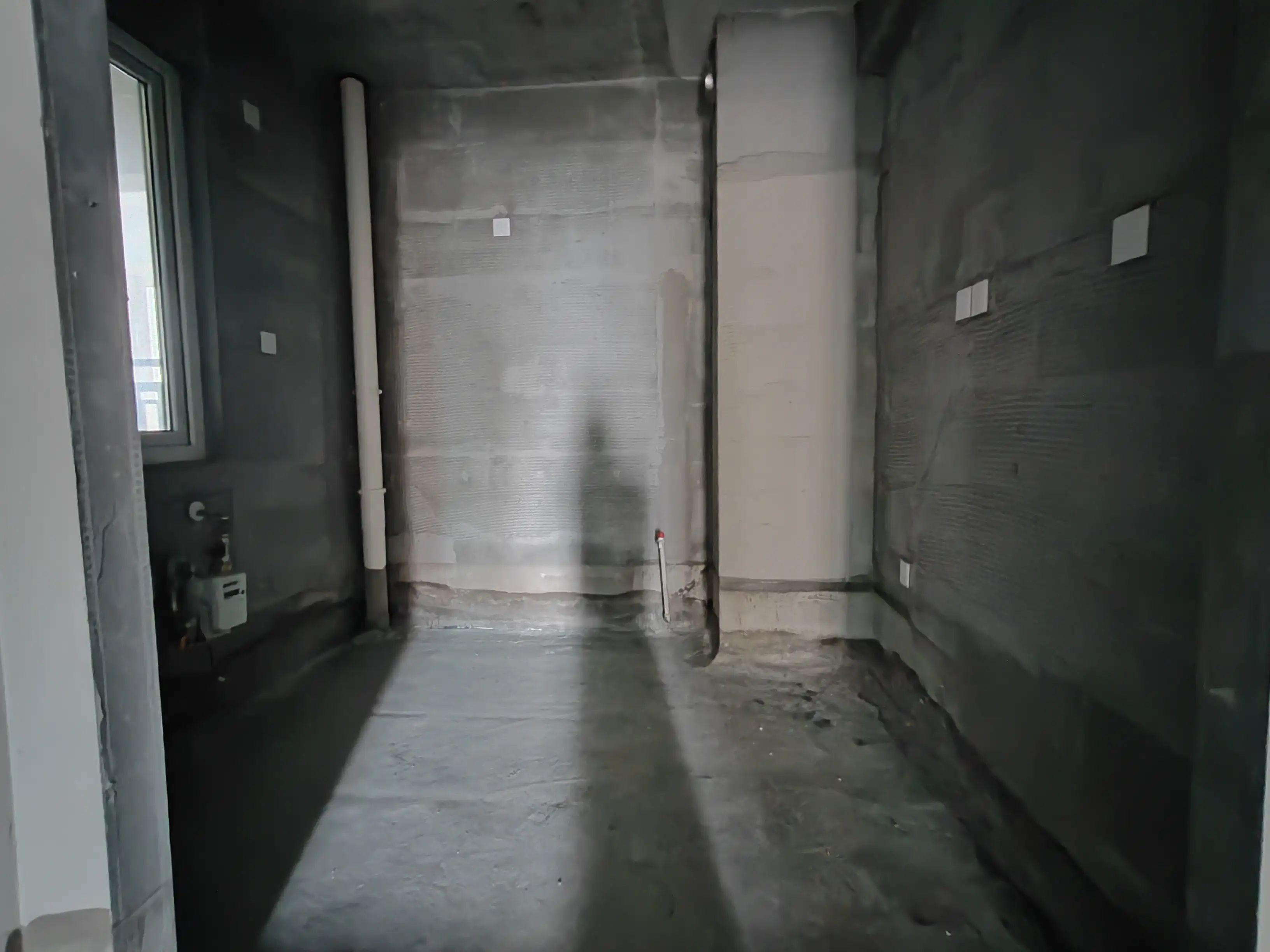 城南，碧桂园，毛坯三房，带车位，中间好楼层，证满二