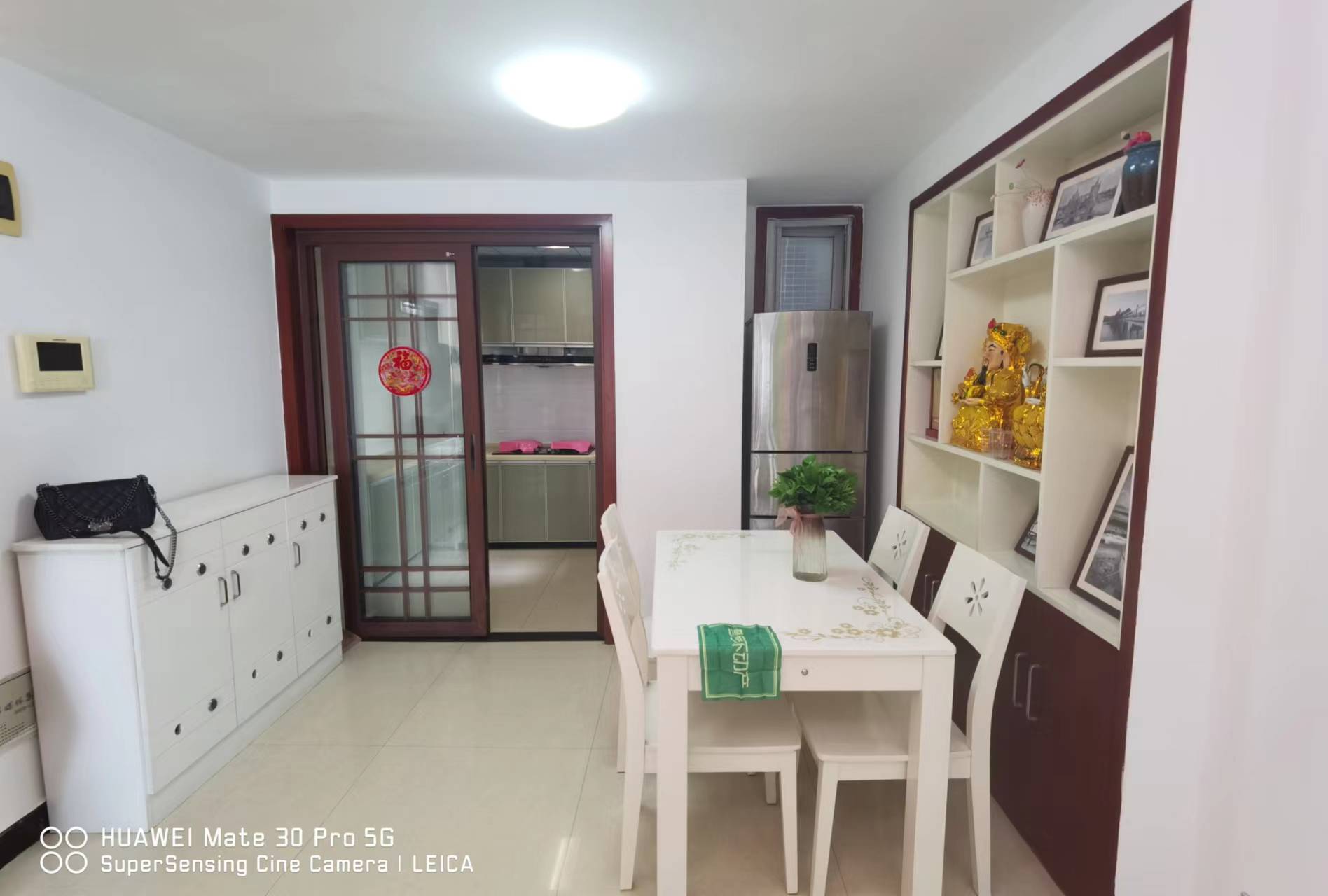 和合国际北区精装三房中间楼层拎包入住看房方便业主诚心出售