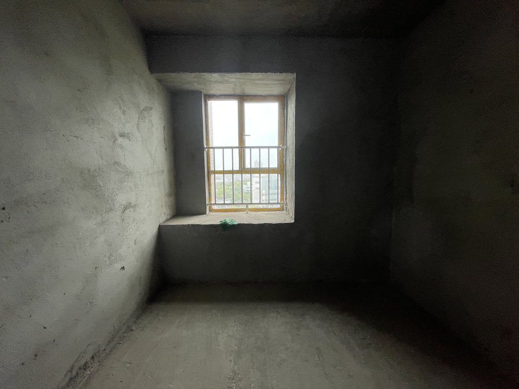 沔阳天泽园毛坯一楼守付一万起嫁格13.8万起南北通透看房方便诚心出售