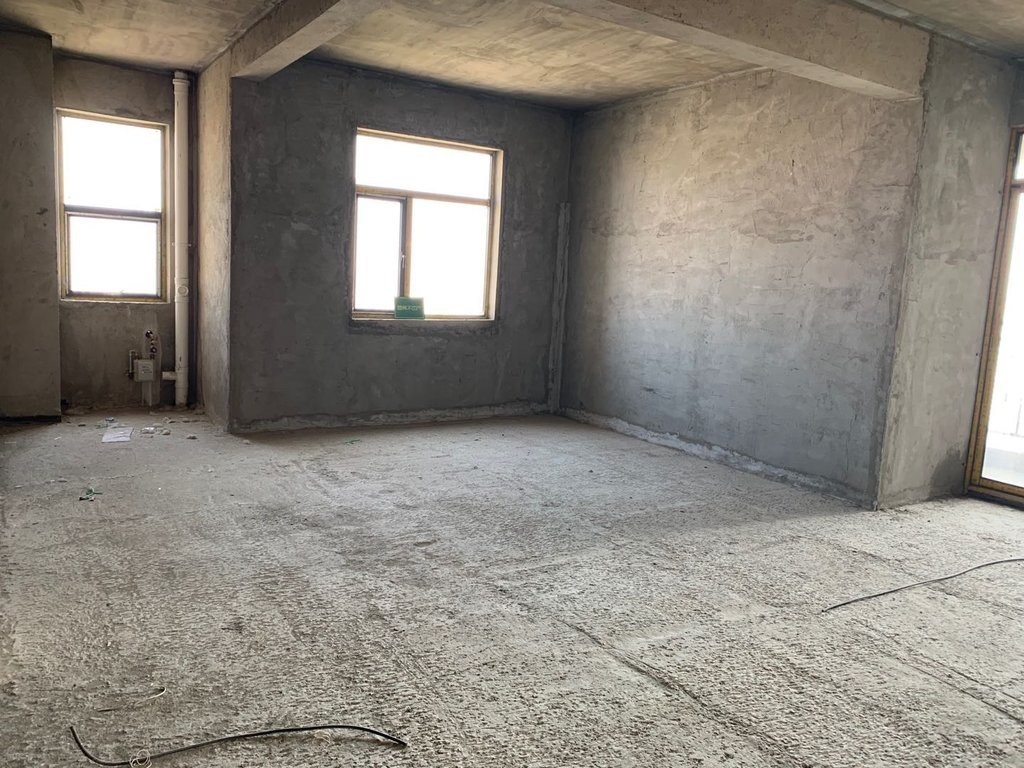 元泰未来城170平大平层双阳台设计6500临湖有钥匙诚心出售