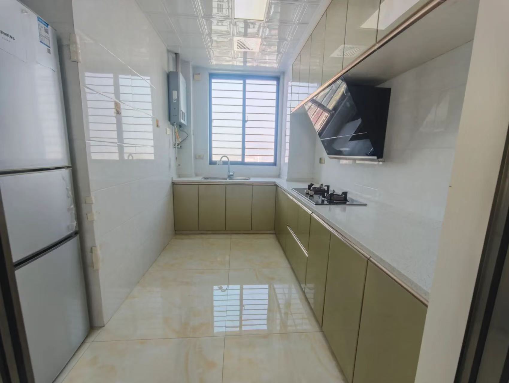 捡漏，御台公馆，大户型，精装三房，好楼层，证满五，拎包入住