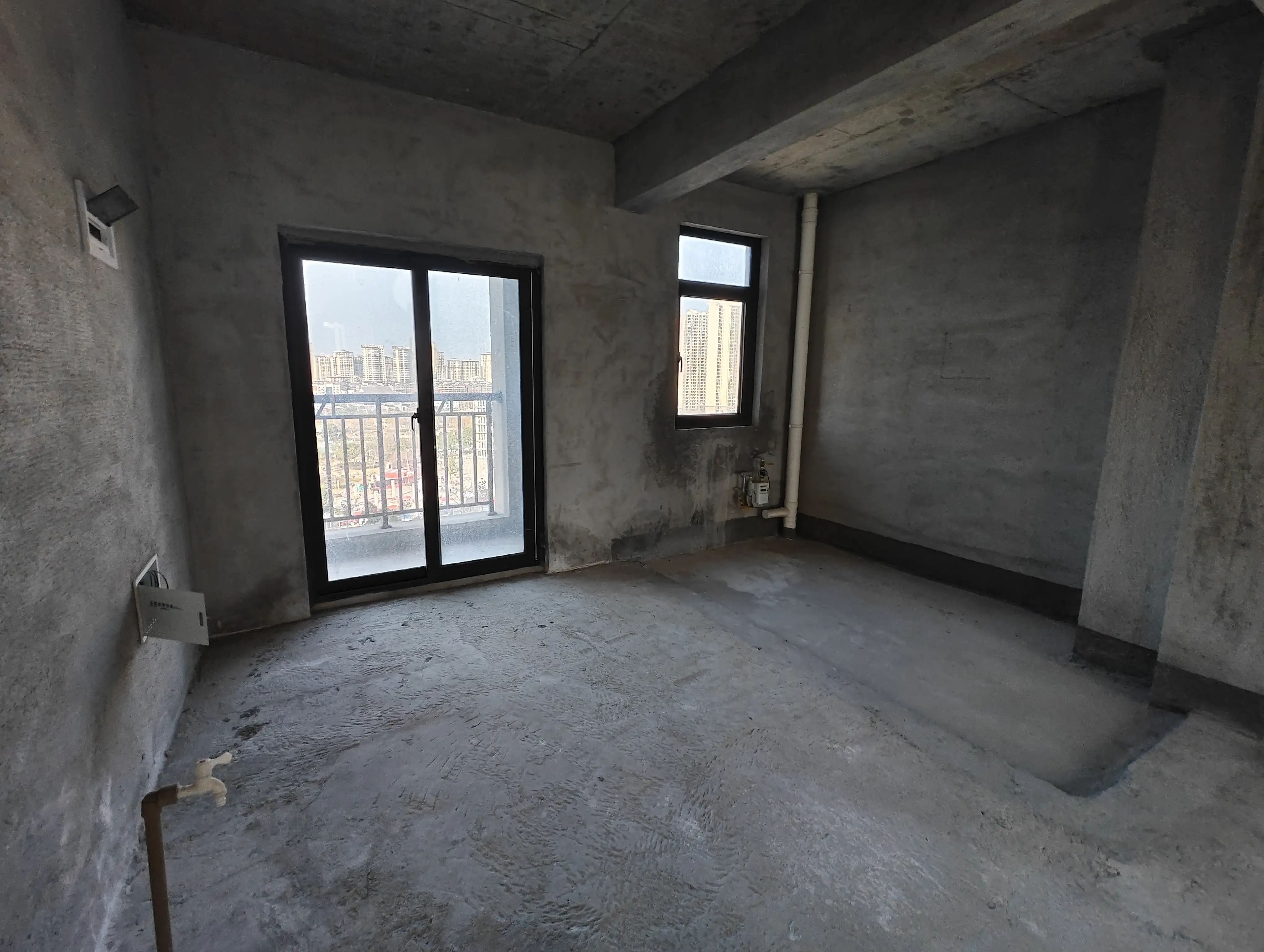 望府，小高层，‮梯一‬一户，‮楼好‬层，‮型户‬方正，中间楼层