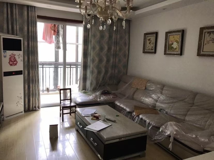 捡漏，和合国际， 精装三房 ， 单价3800+，证满二 ，业主诚心出售，证满二