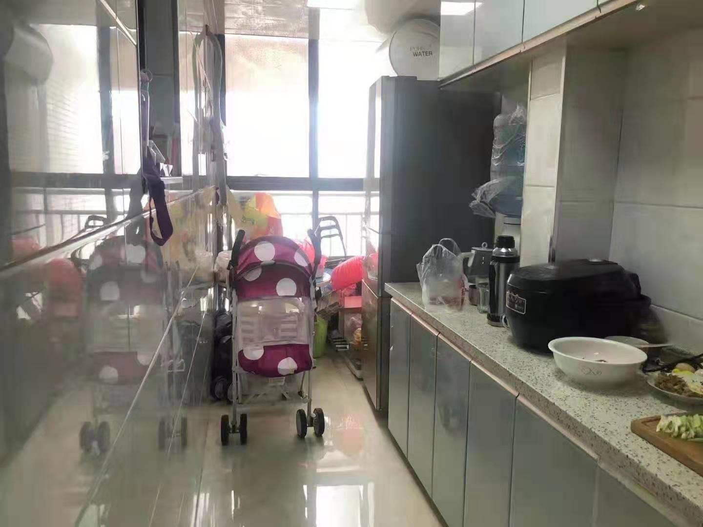 沃尔玛楼上房子85平售价56万