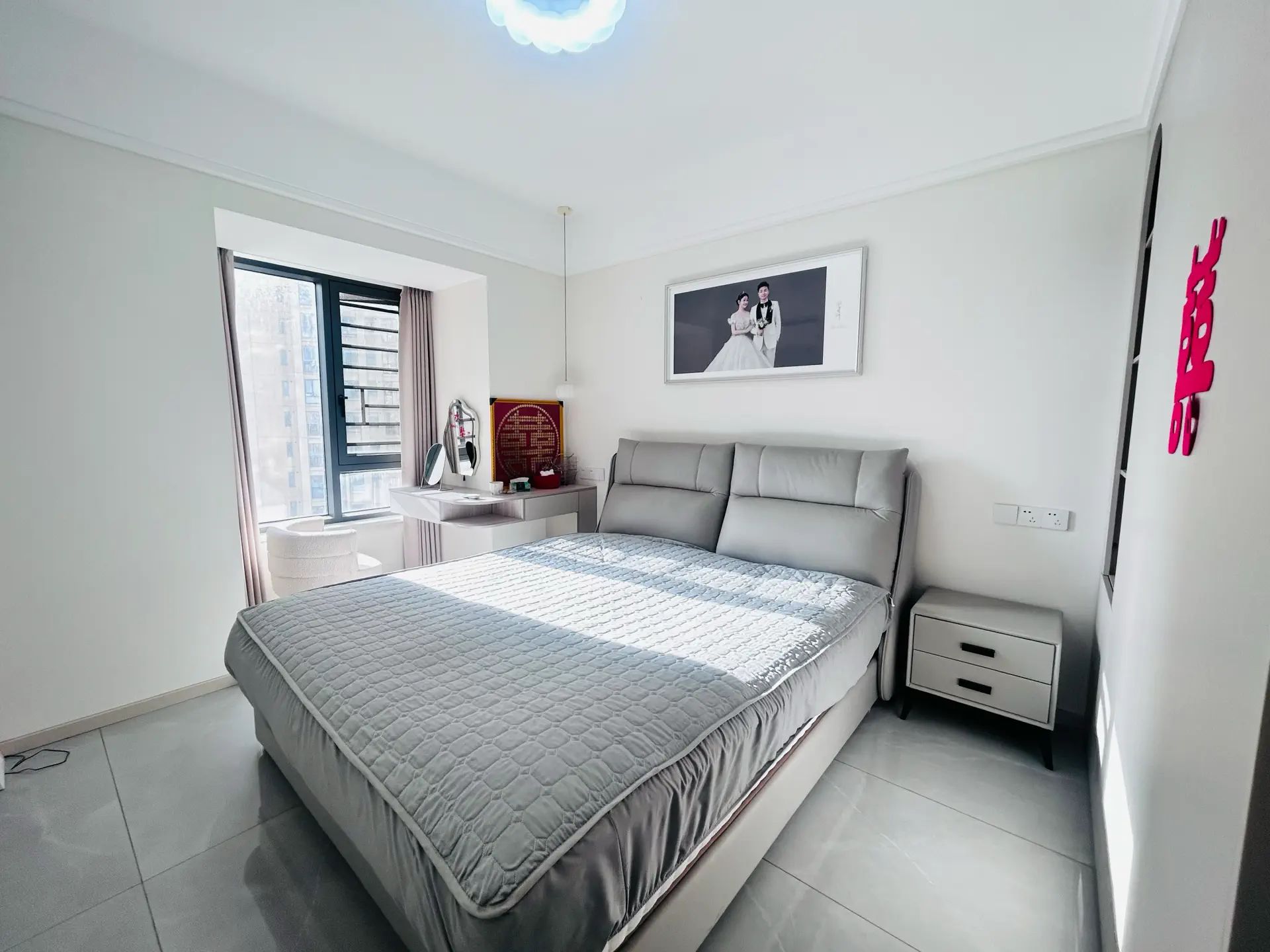 城南，南国明珠，精装三房两卫，户型方正，采光好，证满二，南北通透