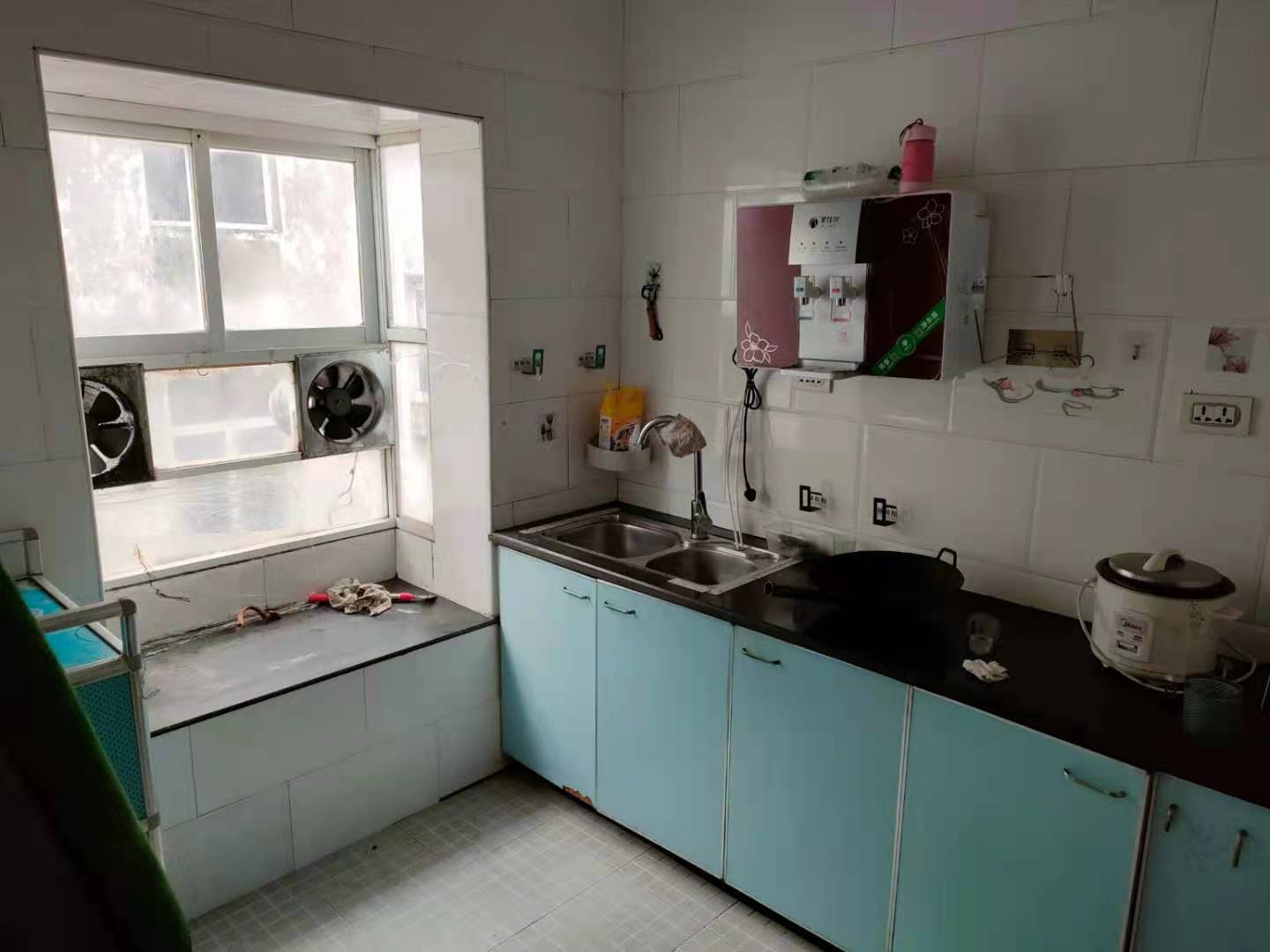 出售仙桃彭场德明对面鑫源小区120平房