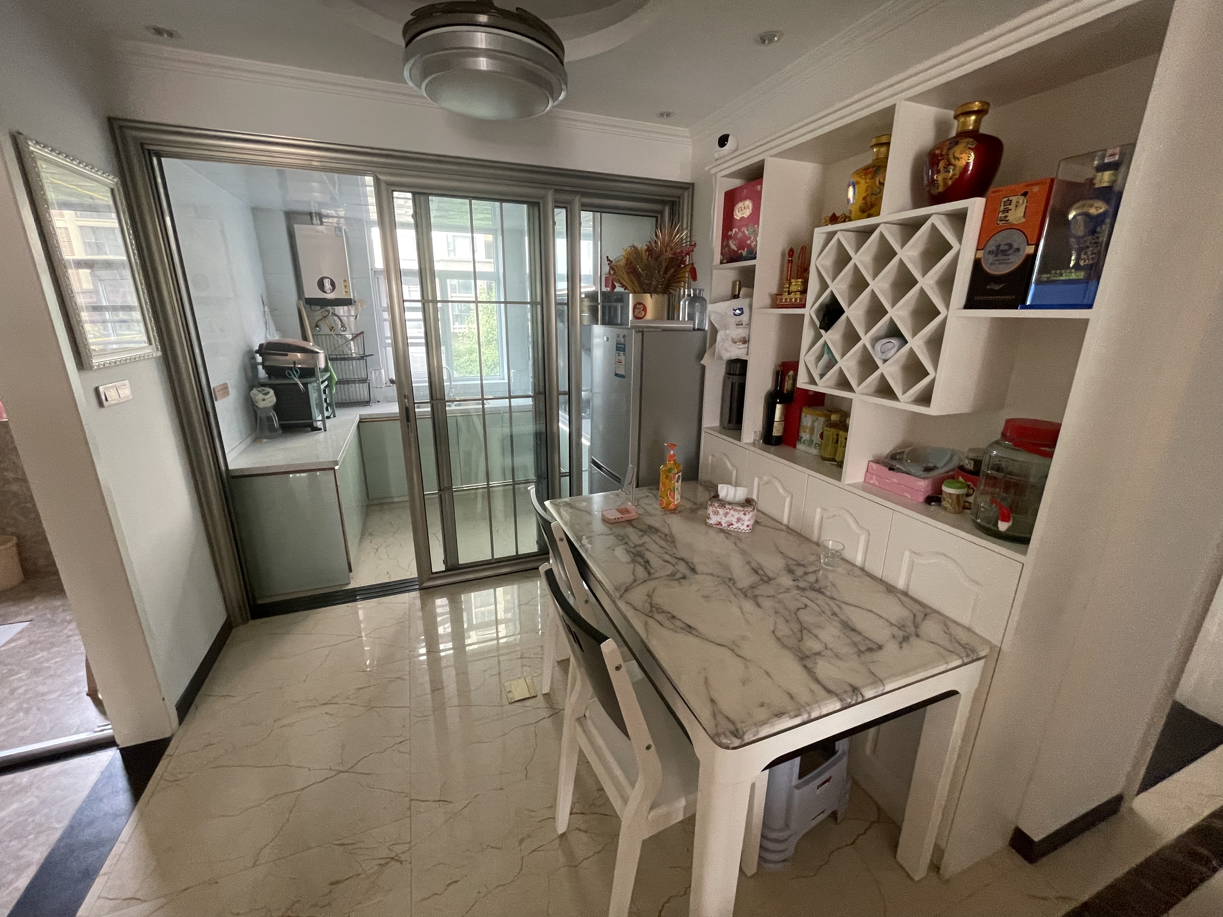 和合国际城四期四房边户带大露台采光很好南北通透