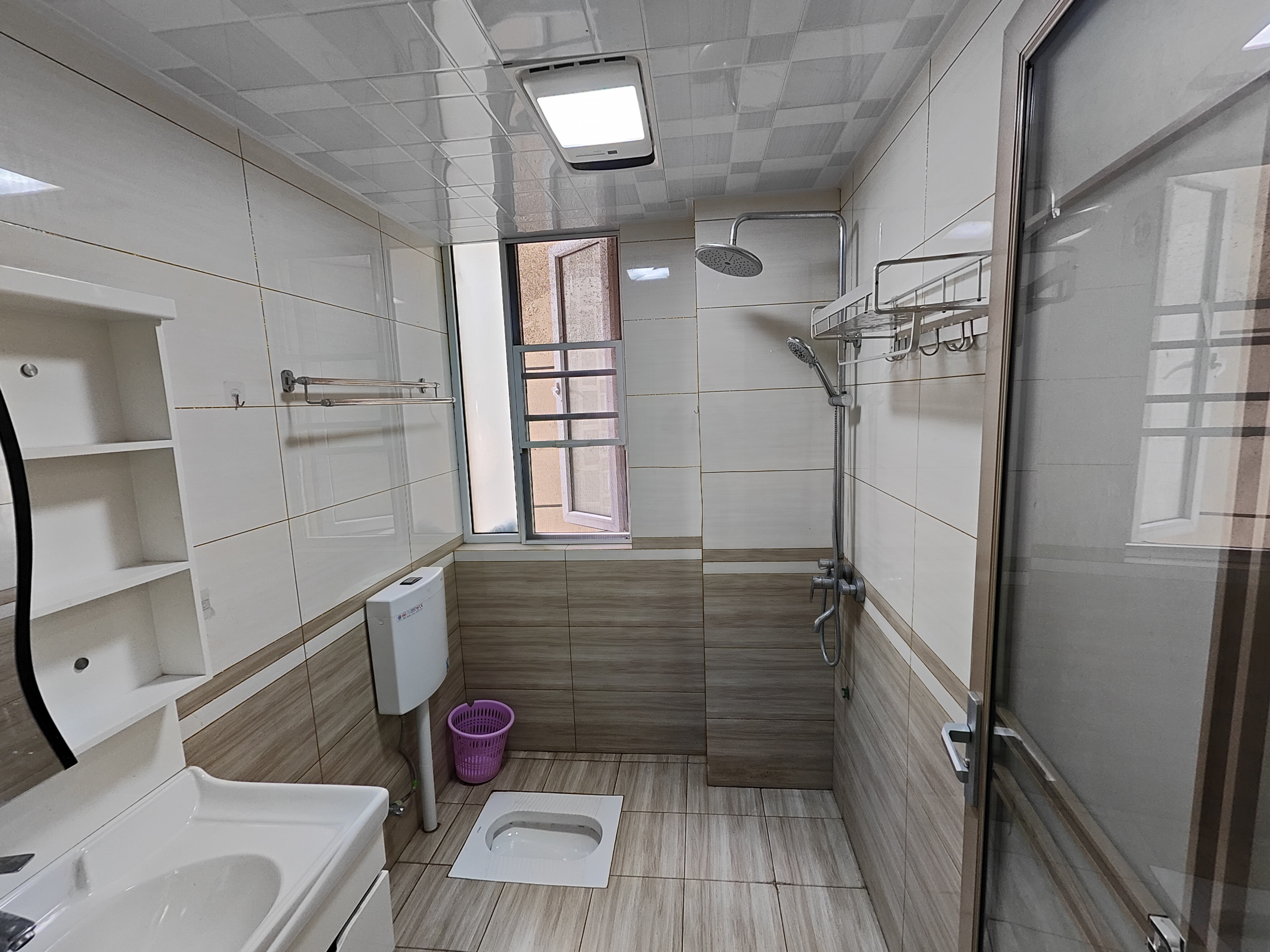 沃尔玛附近南国明珠精装两房出租，成色非常新拎包入住你直接来看好了