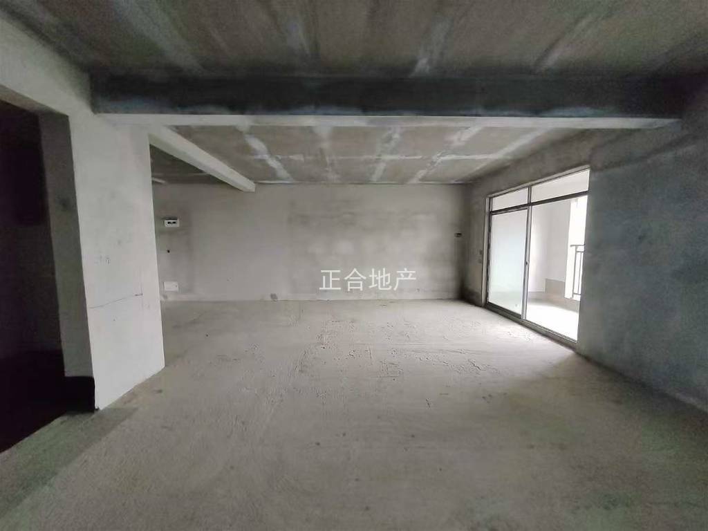 城南，新城名都，边户，大三房，7米长大阳台，好楼层16楼，满二，带车位