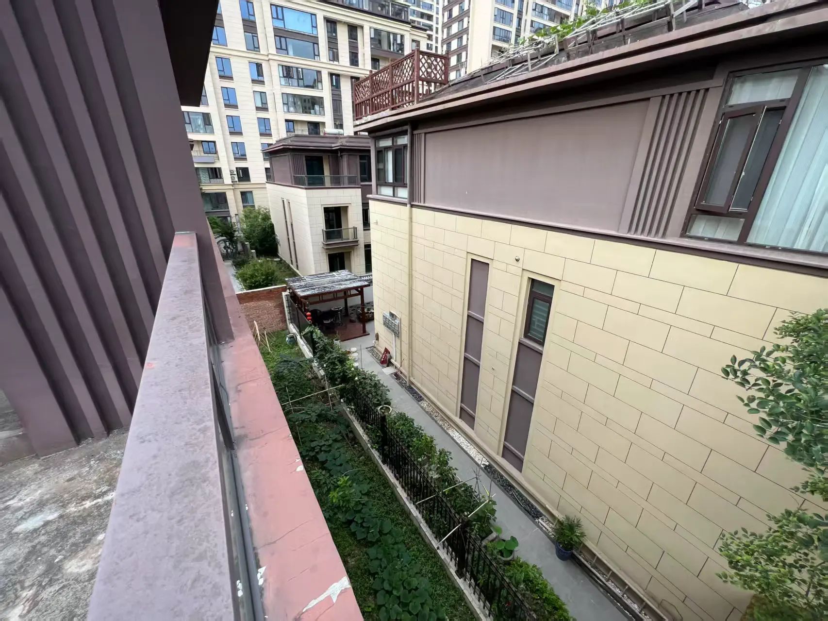 城西别墅聚集地，宜居福地，祥生联排别墅边户，带转角院子，赠送更多，稀缺产品