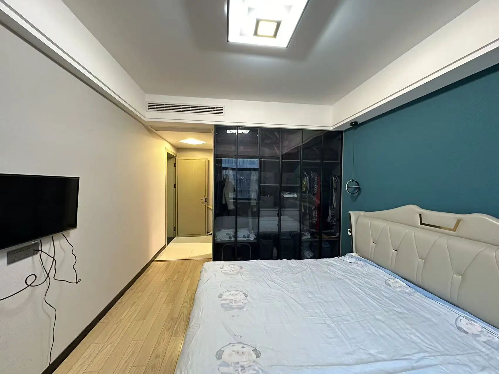 捡漏，江滩公园附近，步梯3楼，成色新，精装三房，南北双阳台，证满二