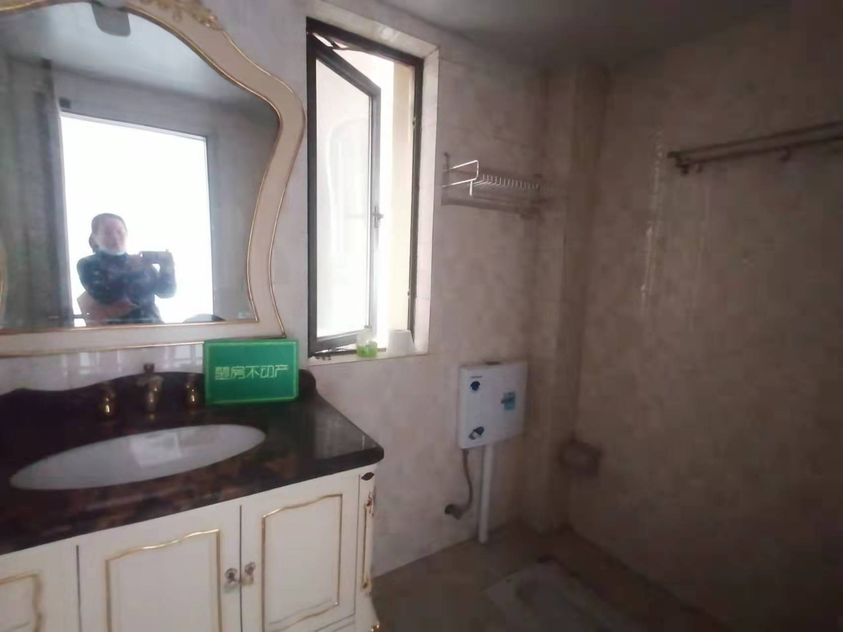 御台公馆南北通透大4房证满2年视野开阔2梯2户小高层只卖毛坯价