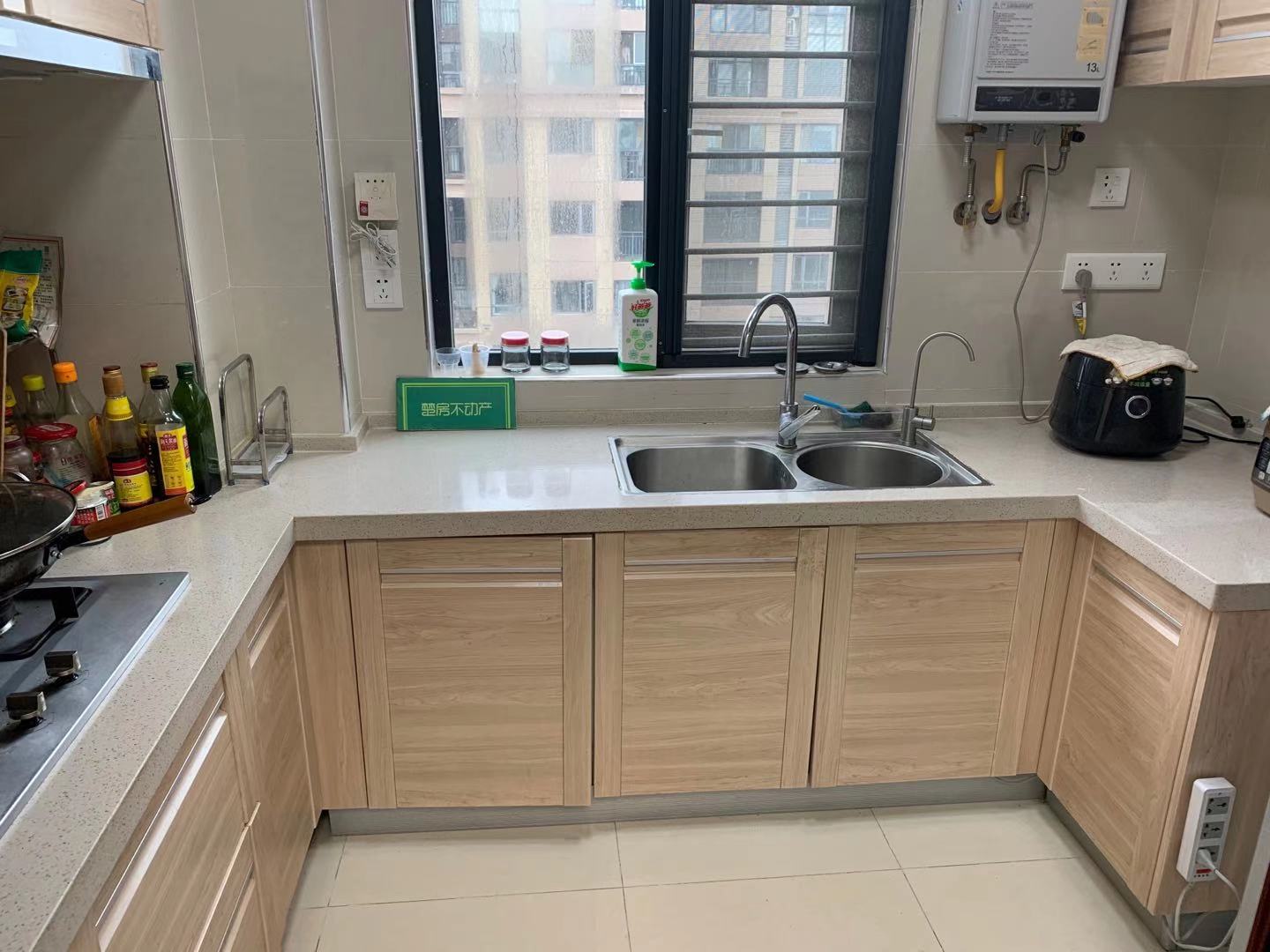 元泰未来城精装大三房带中央空调看房方便拎包入住价格美丽