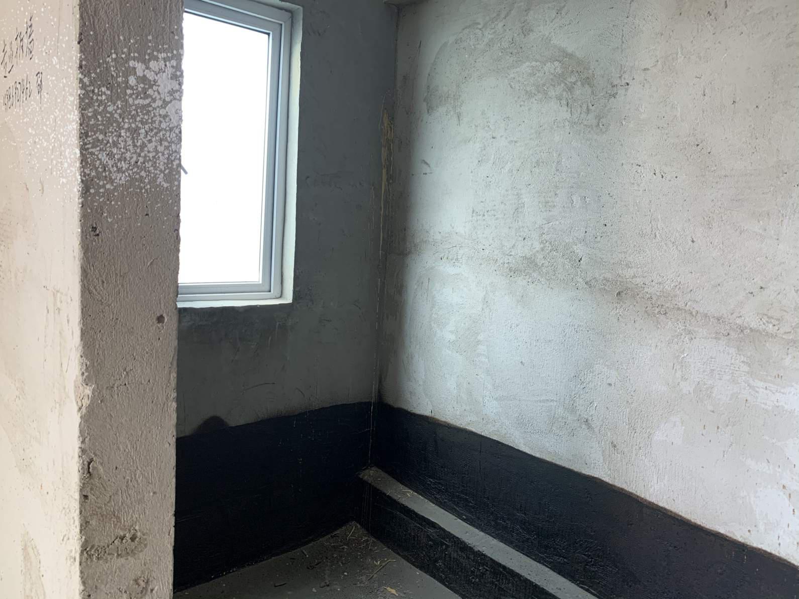 森林国际，毛坯大三房， 房