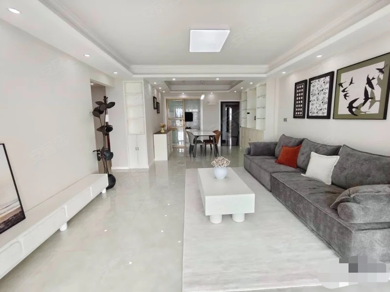 降价了，福星城，精装大三房，全屋中央空调，证满二，9成新