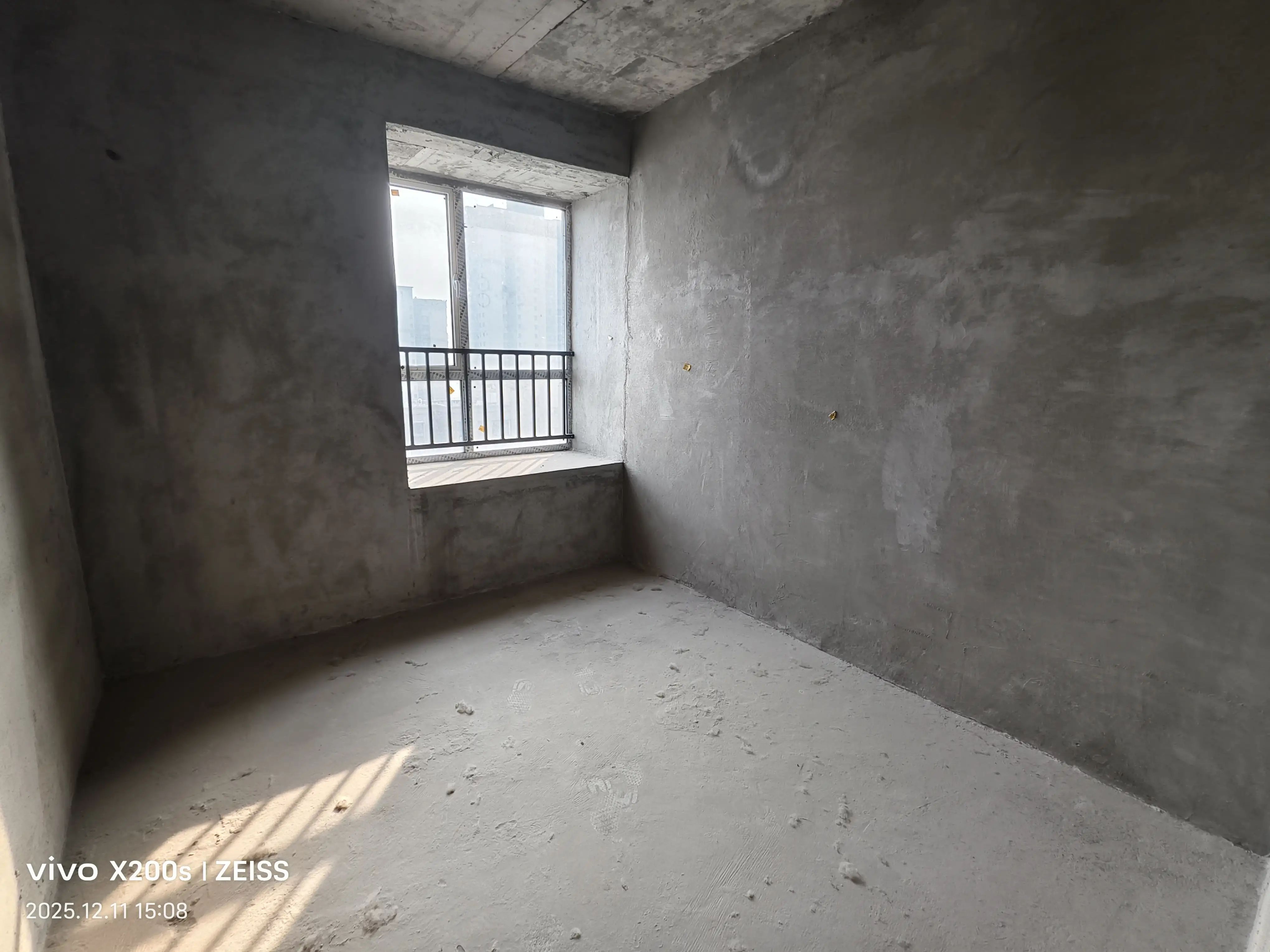 捡漏，时代天骄，单价2850，毛坯三房，好楼层20楼。证满二