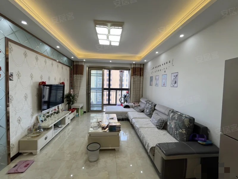 陡降10万‼️‼️ ​森林国际 ，精装3房， ​电梯中间楼层  ，证件满二 ​单价5400