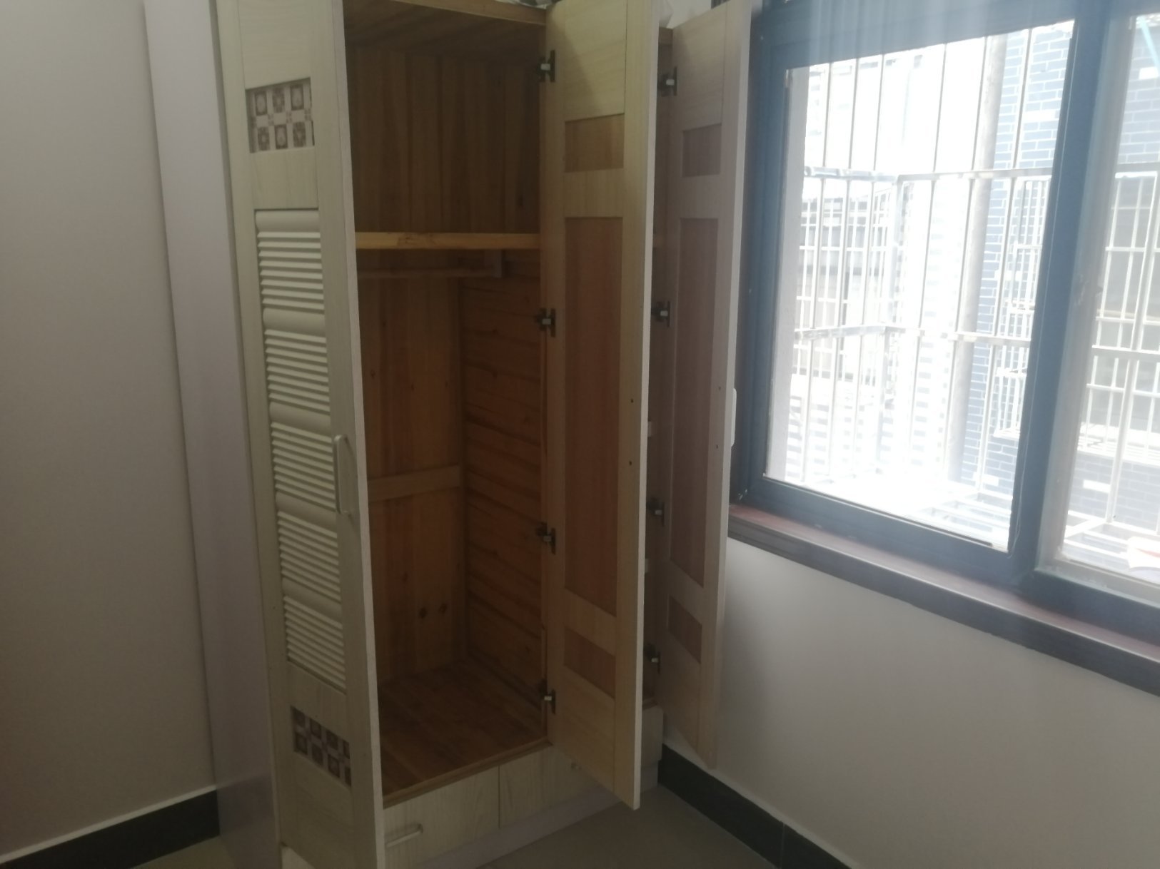 沔中对面装修两房，陪读非常好