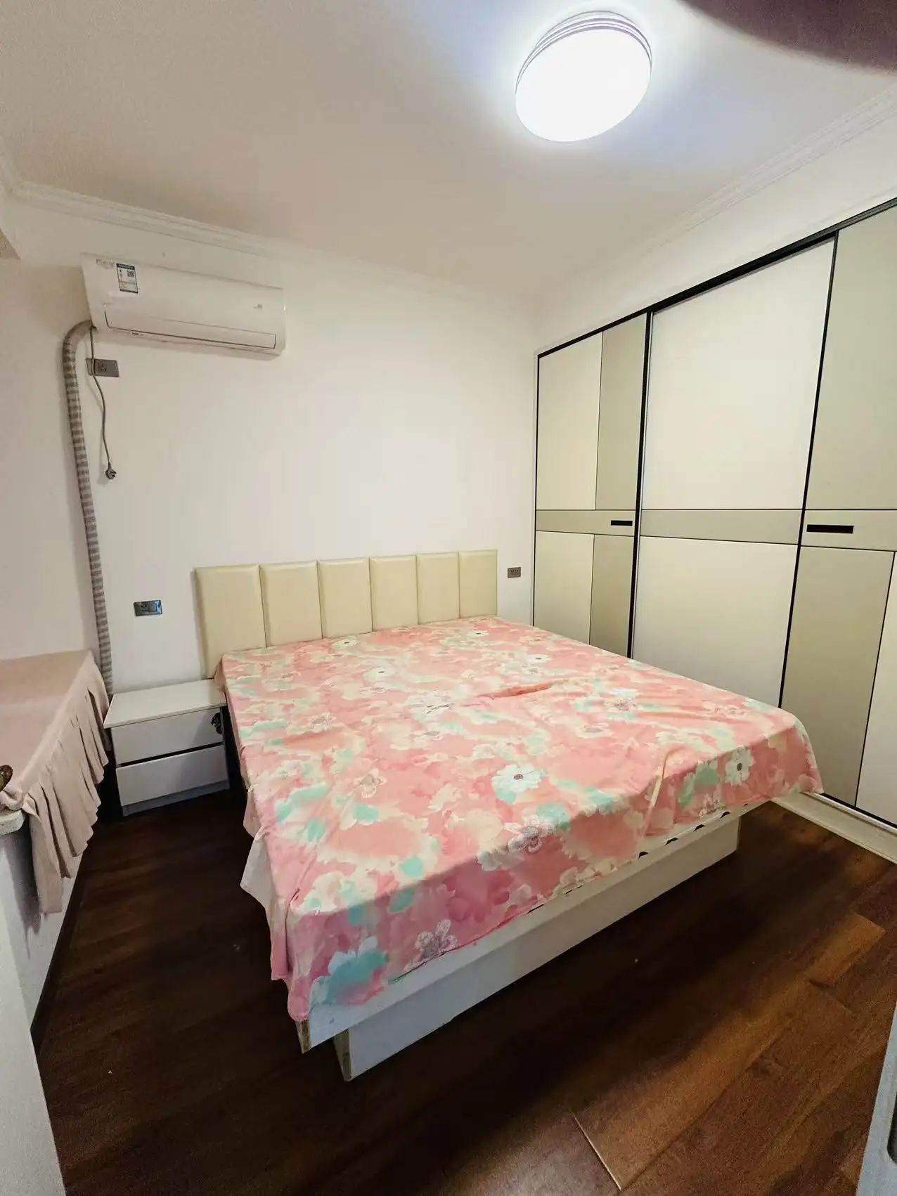 捡漏，城西，满庭春，9成新，带供暖，精装三房，证满二