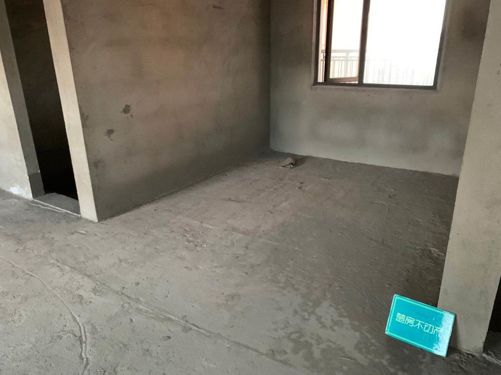 荣怀两房看房方便小区环境优美出行方便来电