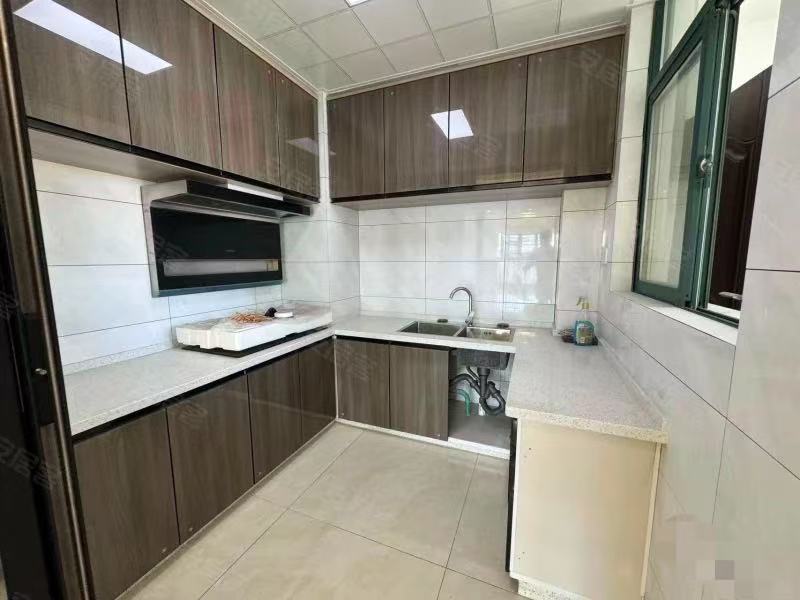 捡漏，城南，新街，4700单价，精装三房，电梯房，亏本出售