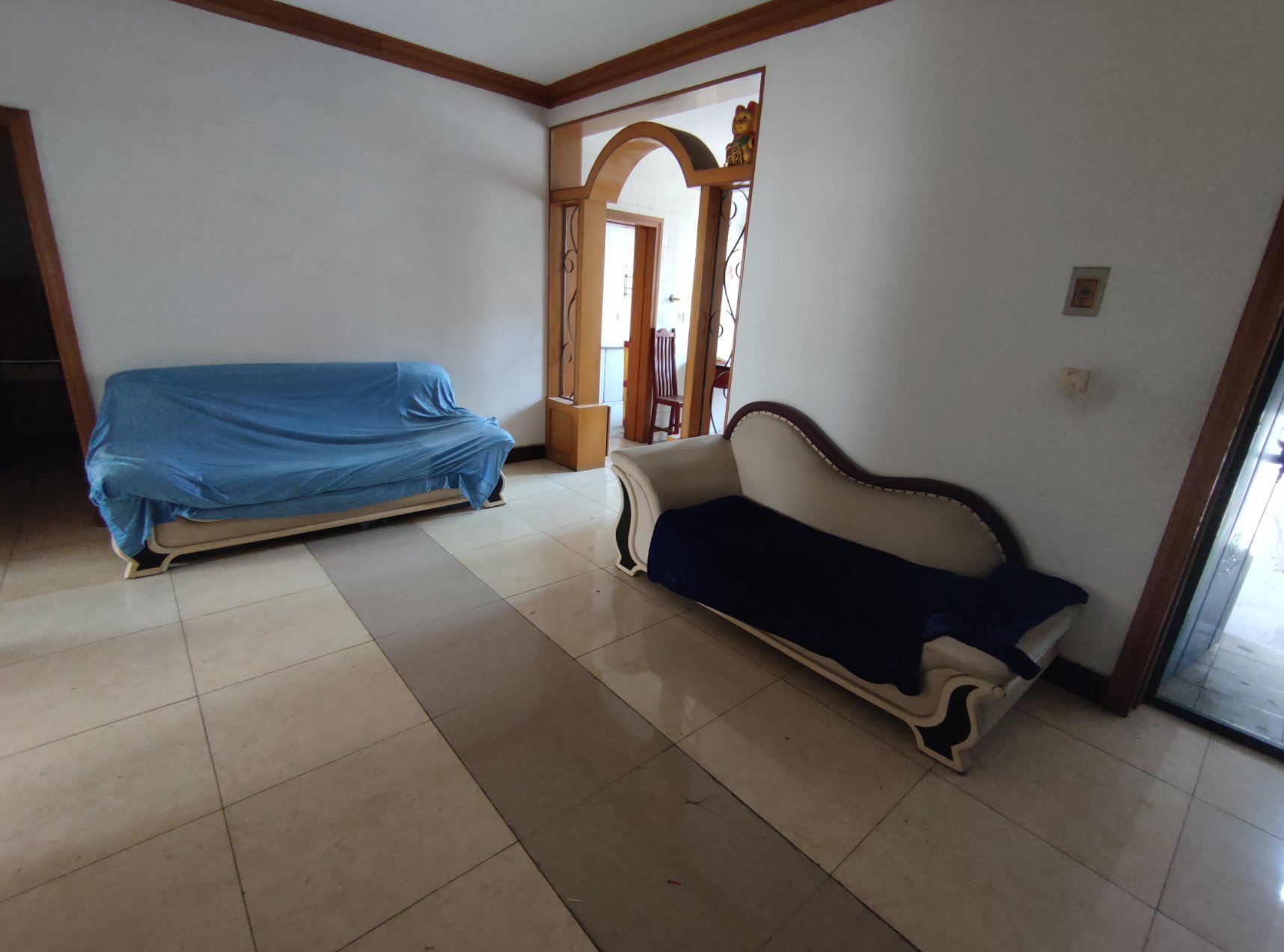 正源小区满五东边户，采光佳