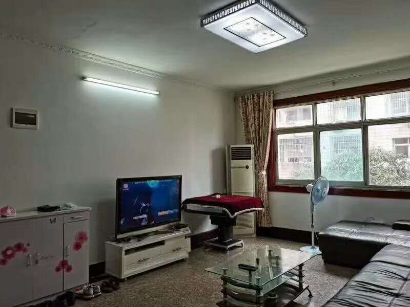 实验二小 房，步梯好楼层，证满二