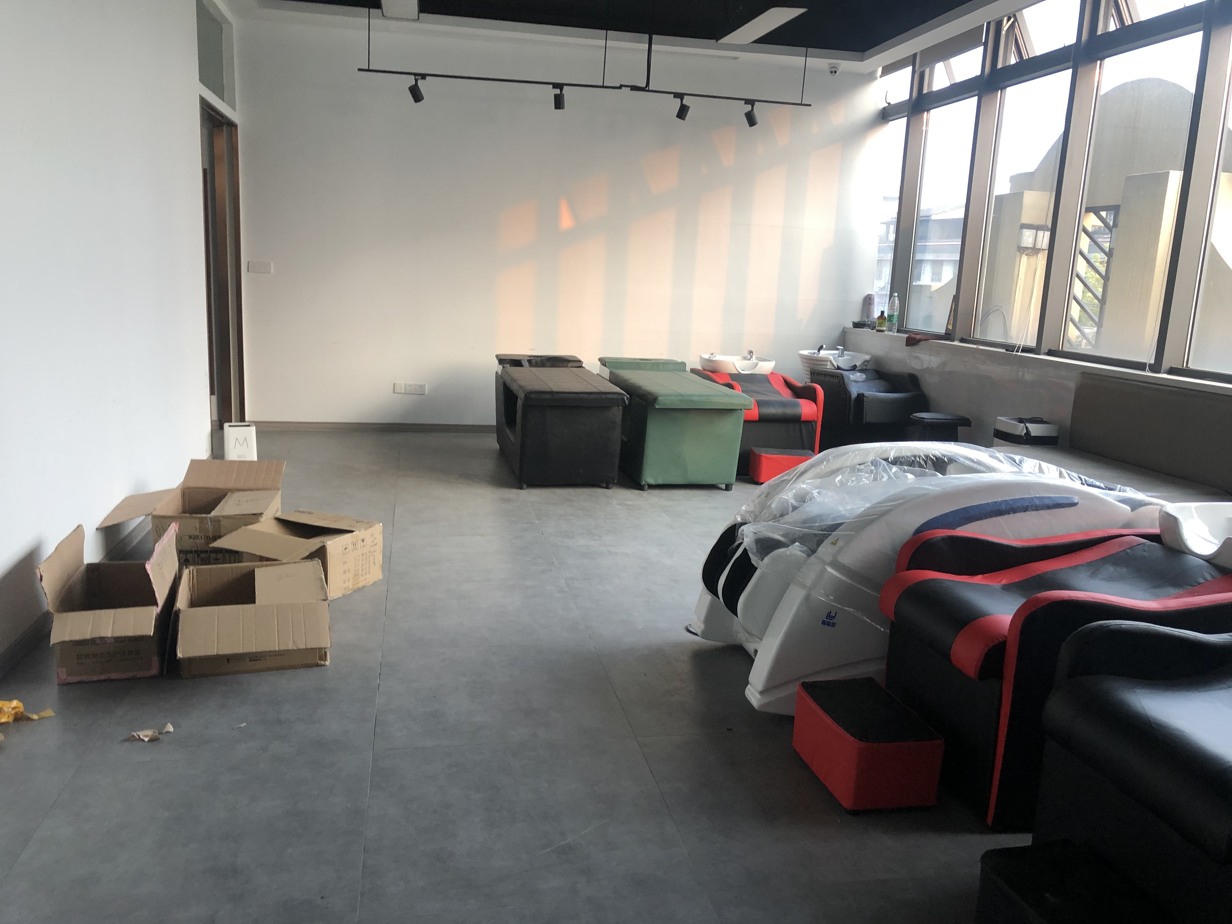 环球商铺 地段不限业态可售可租限全款卖家包过户