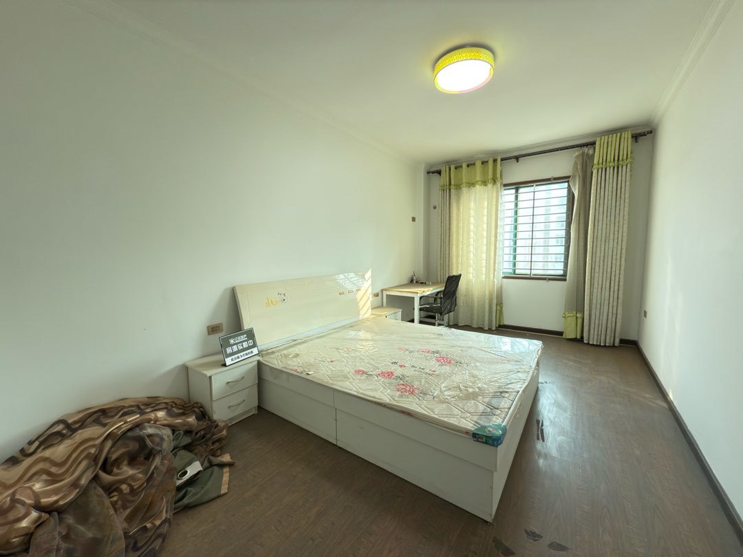 诚心出售，城南，青青家园，步梯四楼，精装两房，