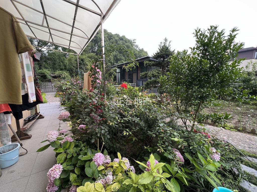 上林仙苑，花园面积300平（全市为一），全屋品牌装修，大金空调，全屋地暖等，满五，送车位