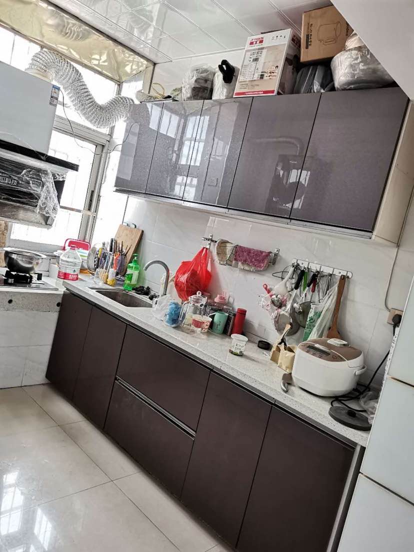 仙源初中旁装修三房，陪读不错选择，证件满二，送1楼20平地下室