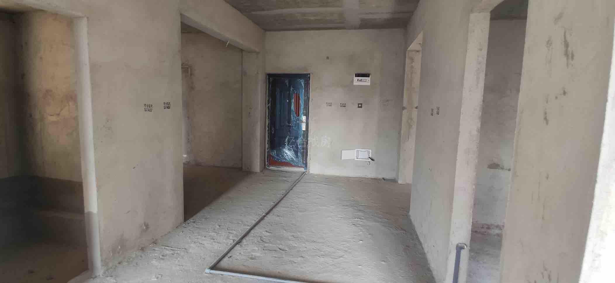 城忠心，老三中附近，康湾一品，满二，等待有缘人