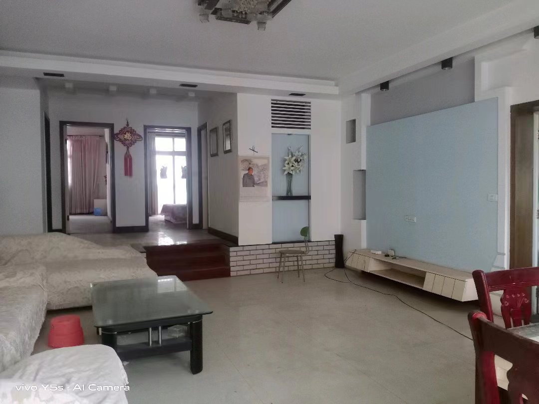 老城区摩托车市场大三房