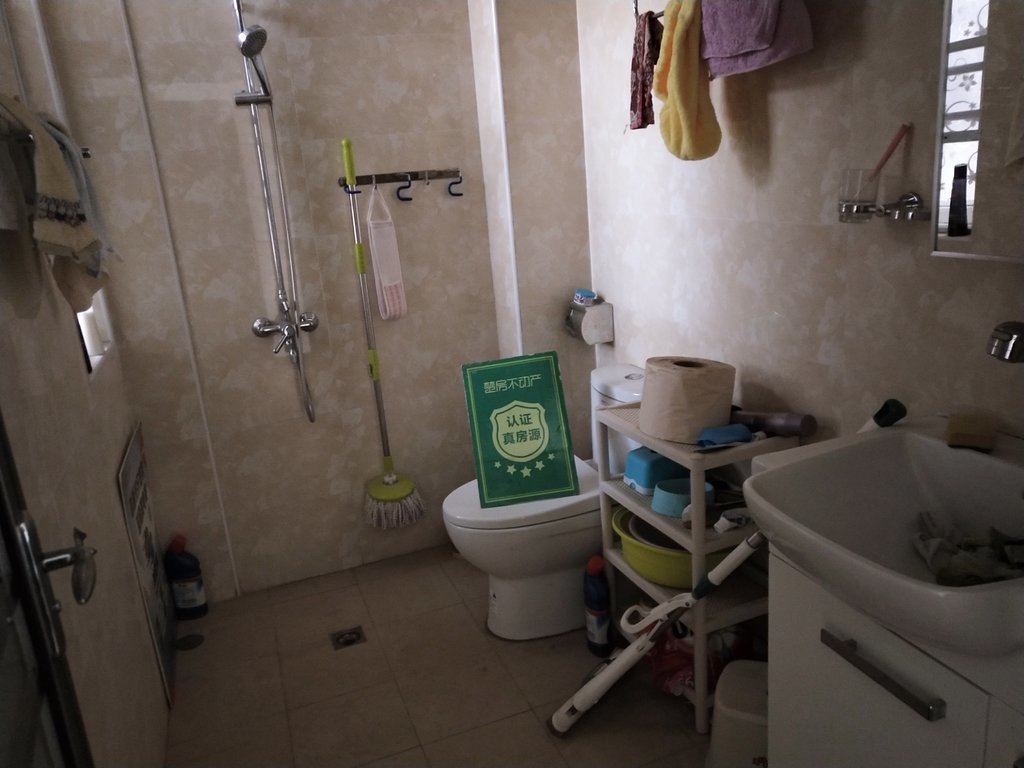 城南沔阳公馆步梯精装大三房楼层好业主诚意出售