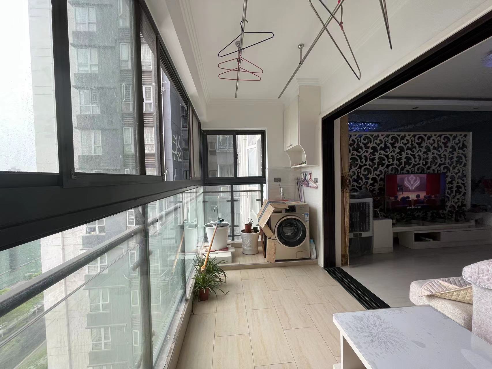 福星城精装四房中间楼层户型方正房东诚意出售