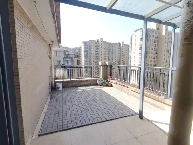 捡漏，三丰鼎城，小高层，精装两房+阳光房露台，证满二