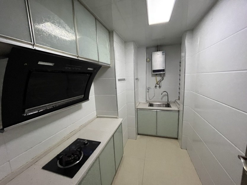 上苑一品精装修2室2厅1卫优价出租家具家电全配拎包即住！