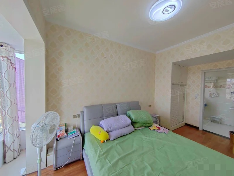 381，急售，新妇幼对面，鸿升现代城，边户，电梯好楼层，南北通透，满五