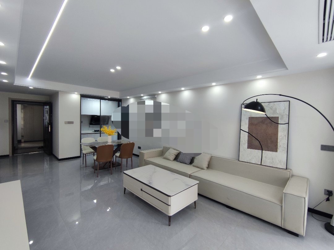 107，仙桃满庭春 ​全新精装三房 ，队口仙桃xiao学 新三中 ​， 证满二 ，好楼层