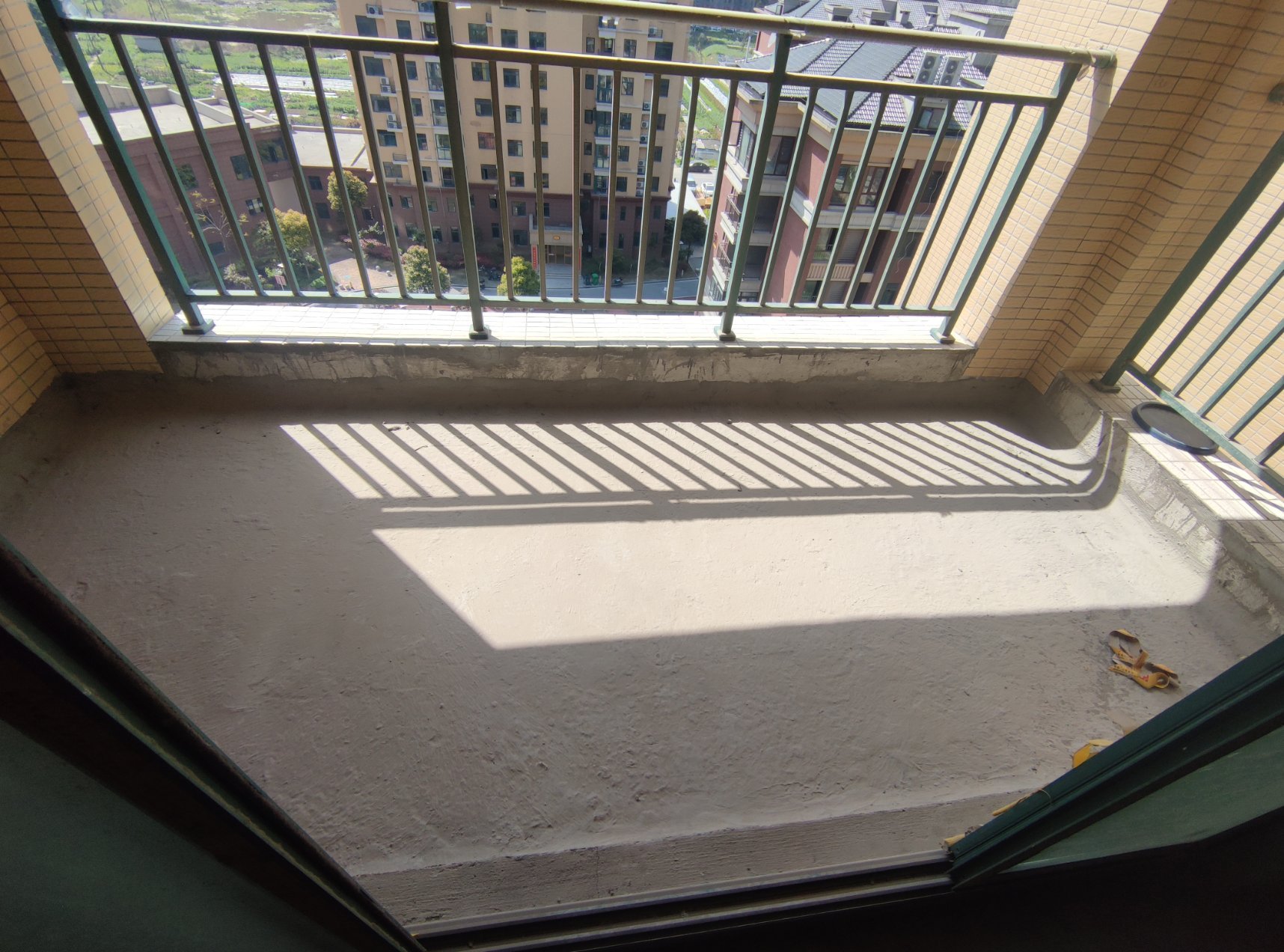 新城壹号五期稀有大三房带空中花园，东边户