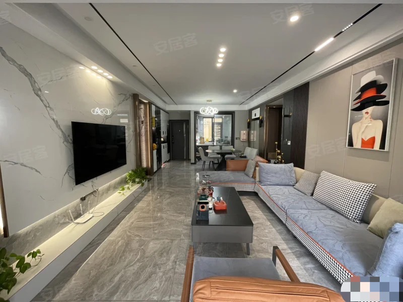 捡漏，急售，新城壹号•四期，湖景房，精装三房，好楼层。证满二