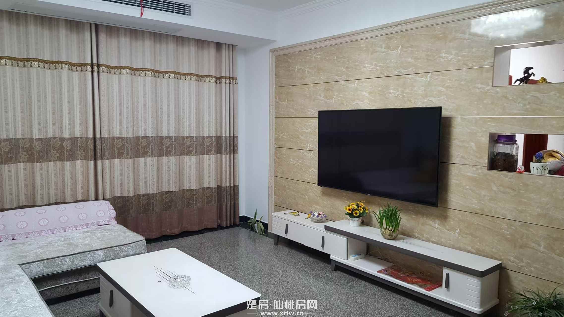 复州花园标准3室2厅低层出售